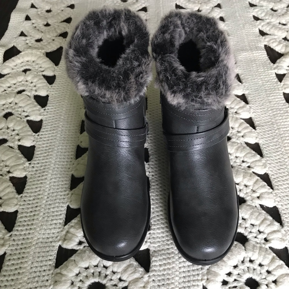 NWOT Ankle Boots Faux Fur Stone Gray Black Buckle Wrap Zipper Closure